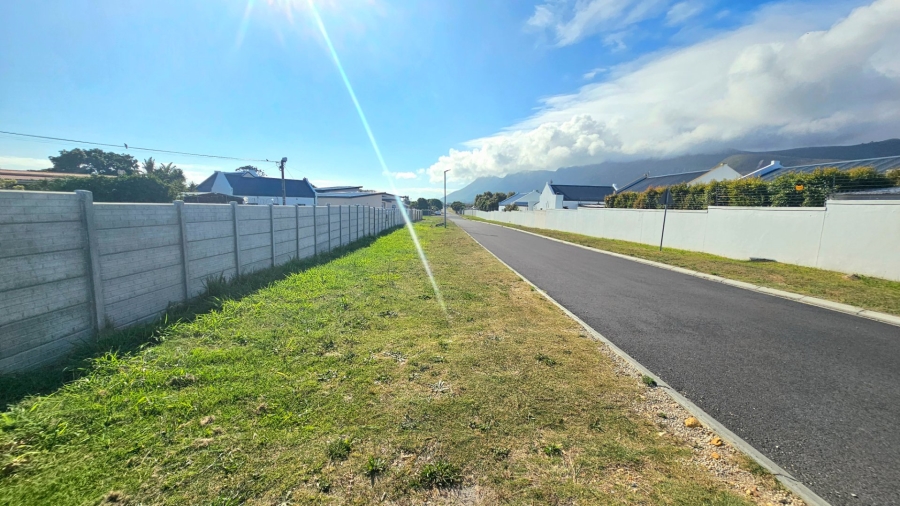 4 Bedroom Property for Sale in Sandbaai Western Cape